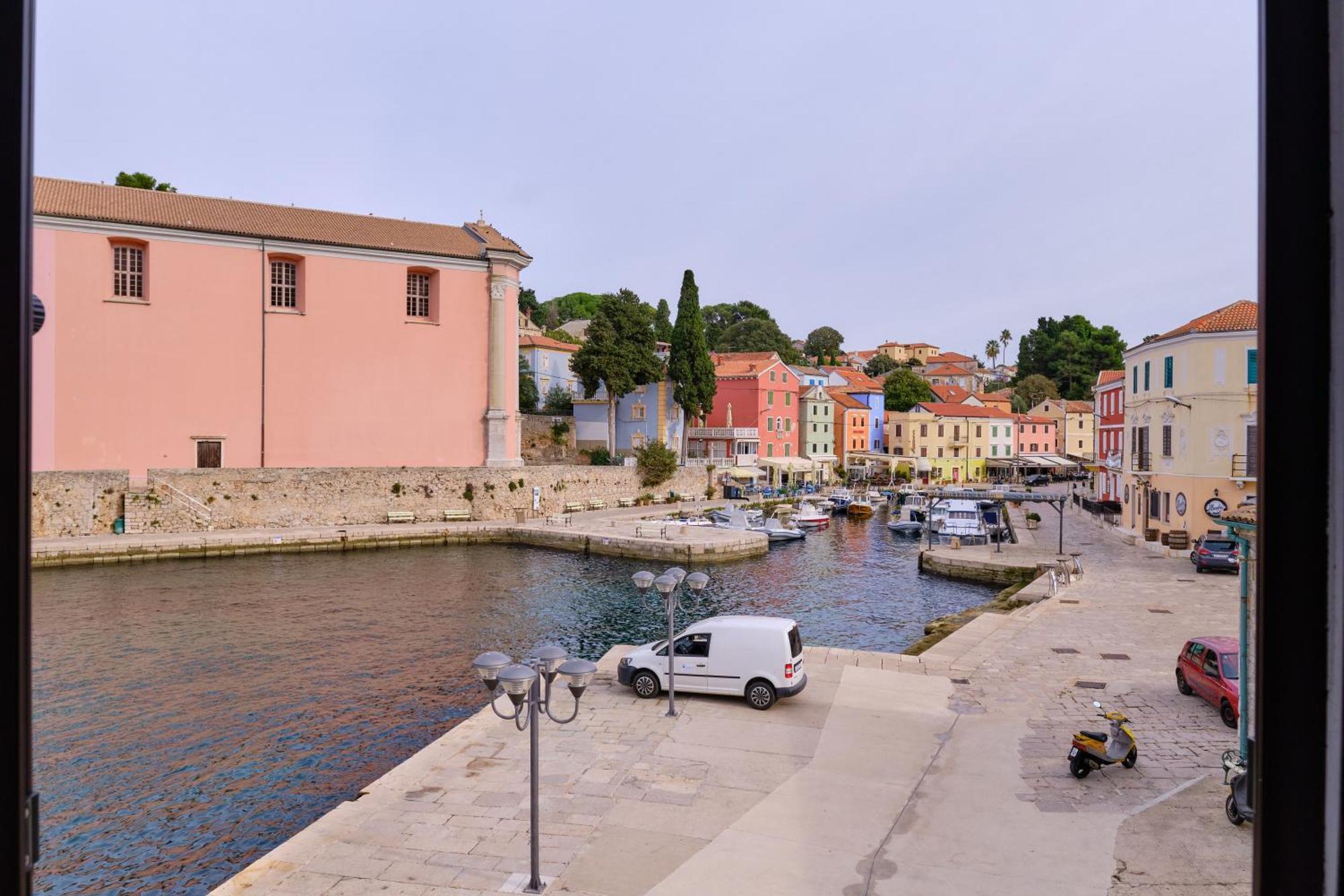 Apartments Antonella Veli Lošinj Exterior foto