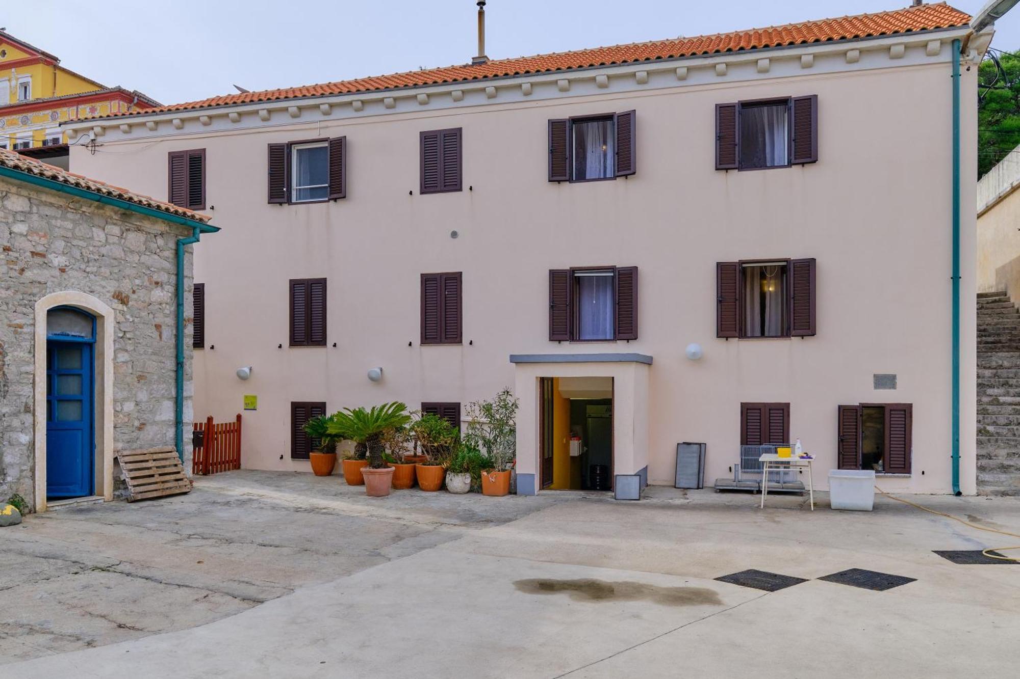 Apartments Antonella Veli Lošinj Exterior foto