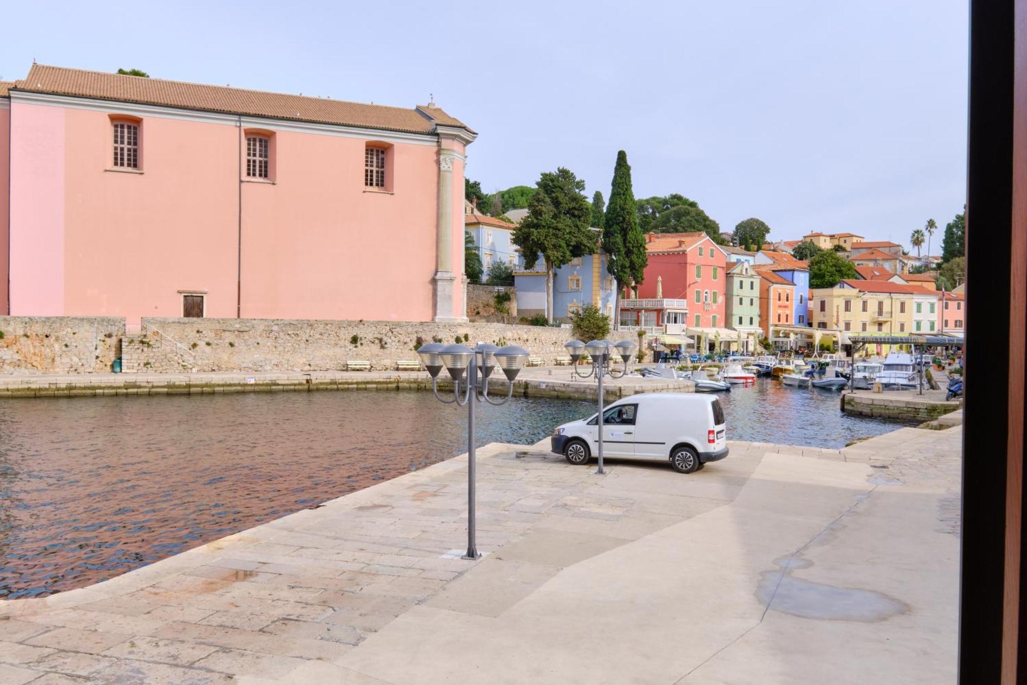 Apartments Antonella Veli Lošinj Exterior foto